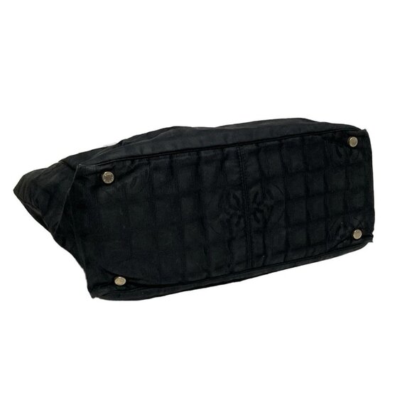 CHANEL New Travel Line Tote MM - Black Nylon Jacquard Leather Tote Bag - Picture 4 of 10